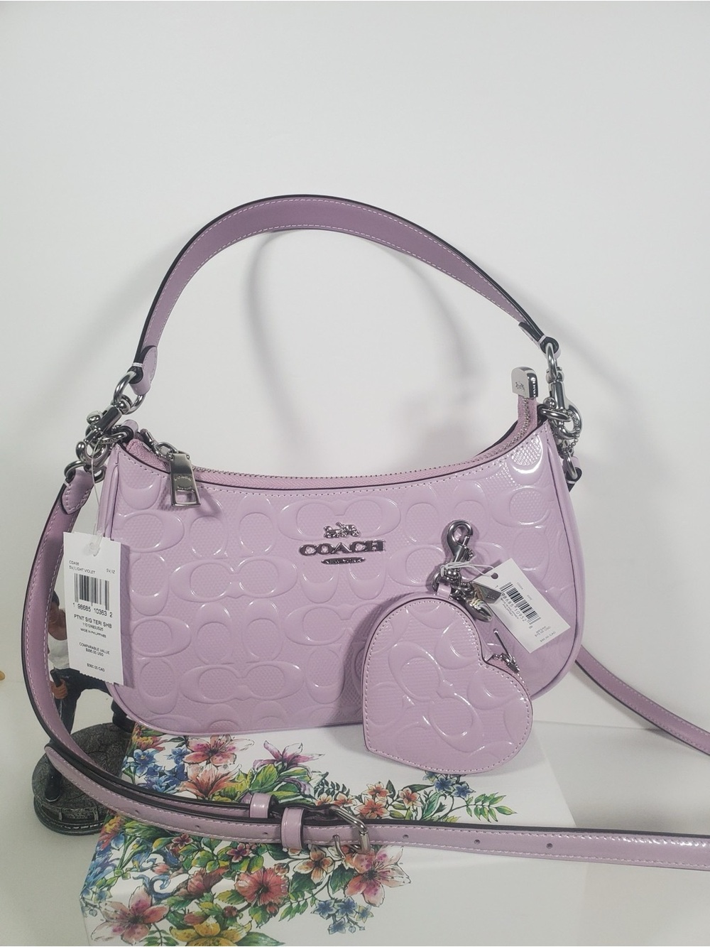 Bundle Coach Teri Shoulder Bag & Heart Bag Charm With Patent Signature NWT - Picture 1 of 14